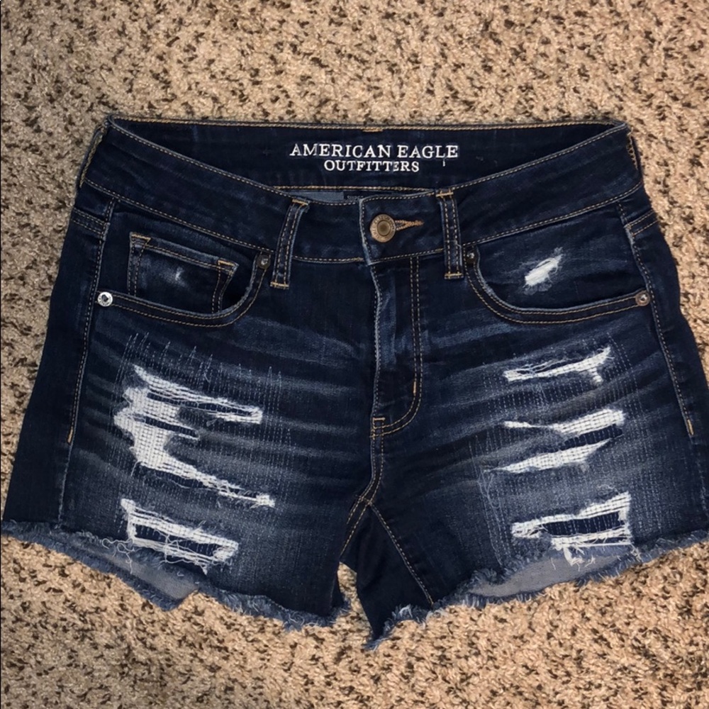 American Eagle jeans shorts midi w/distress size 6